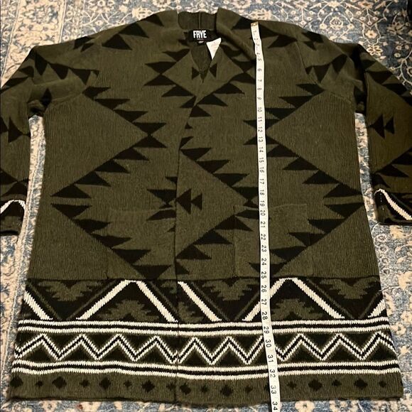 Frye Green Black Geometric Aztec Design Pockets Sweater Cardigan Boho Modern - Picture 12 of 12